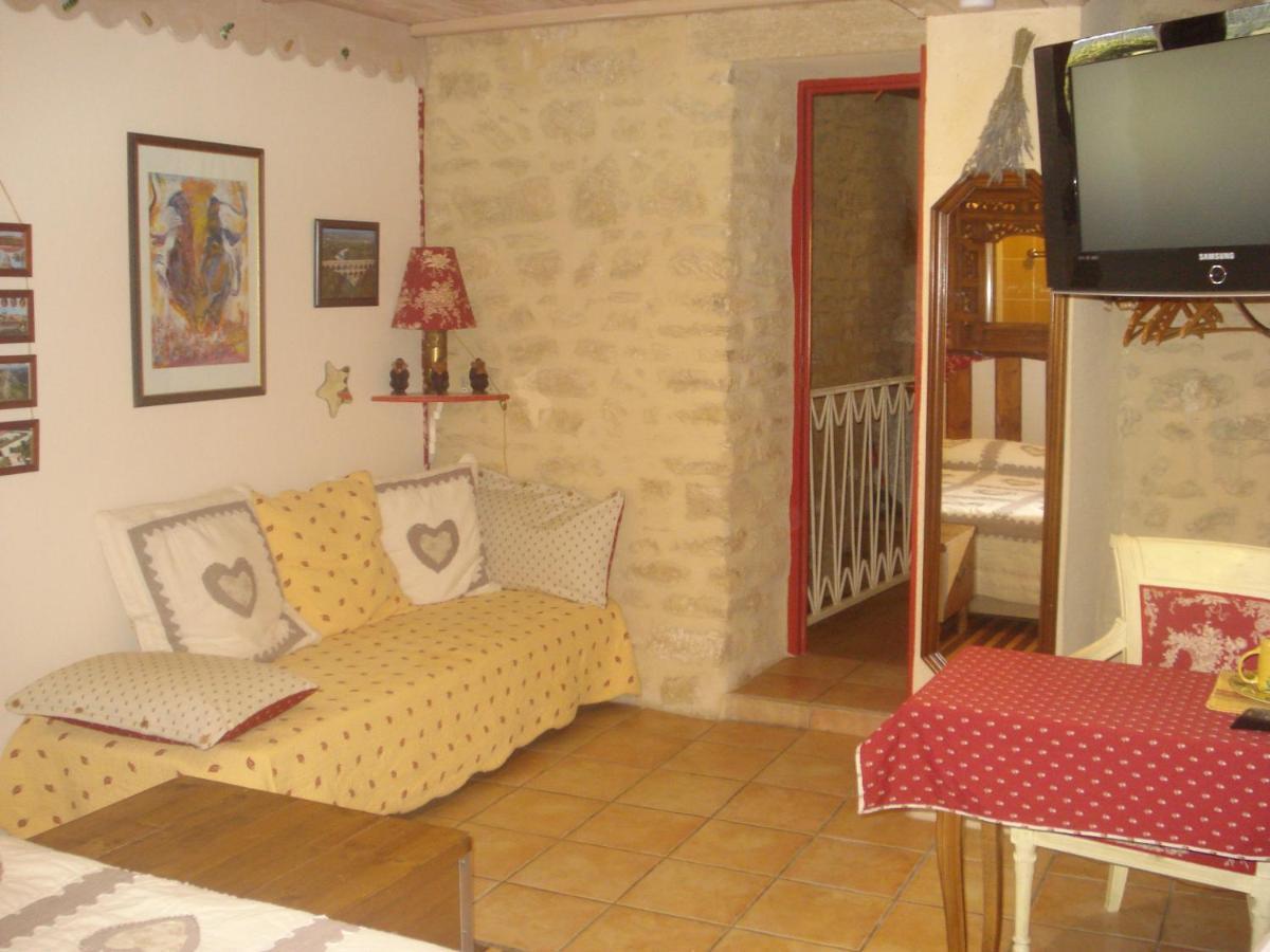 Locastillon Exterior photo