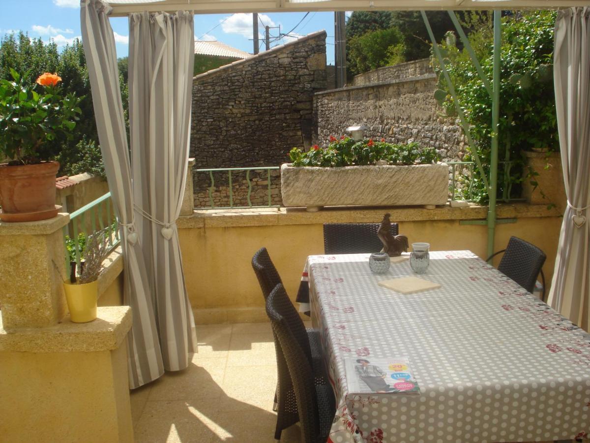 Locastillon Exterior photo